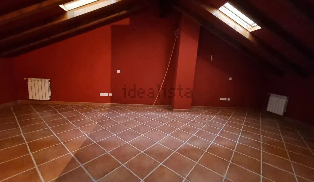 Chalet adosado en CL Ramon De Garciasol (10)