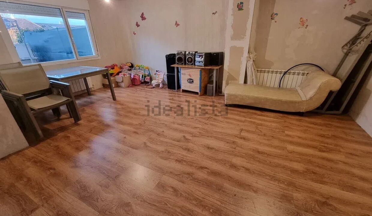 Chalet adosado en venta en Tortola de Henares (10)