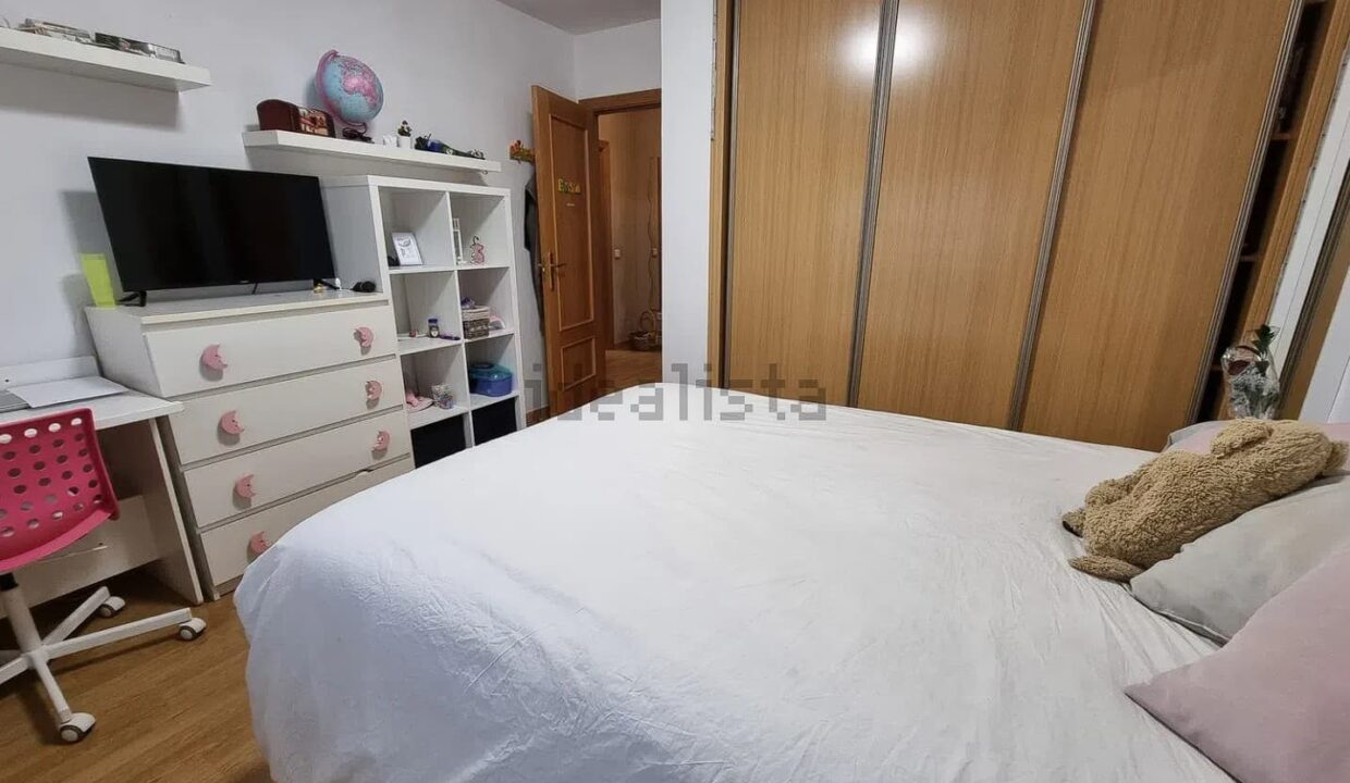 Chalet adosado en venta en Tortola de Henares (13)