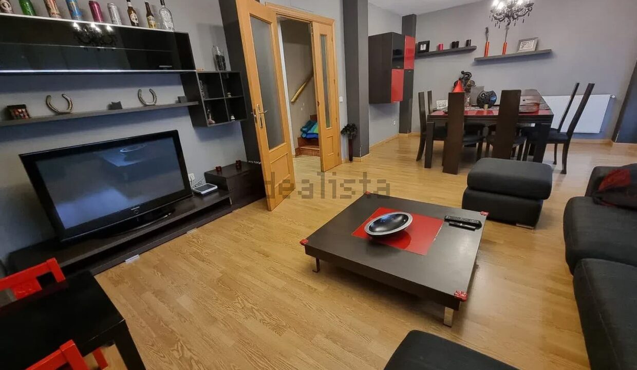 Chalet adosado en venta en Tortola de Henares (27)