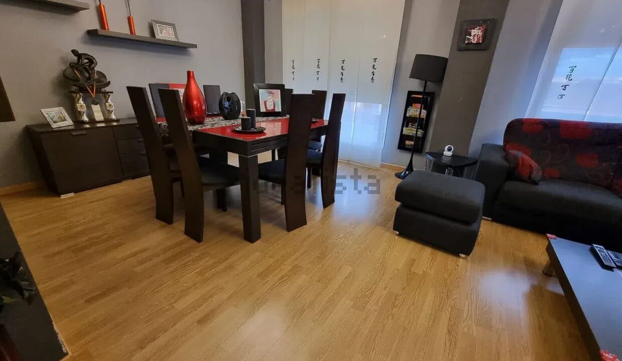 Chalet adosado en venta en Tortola de Henares (31)